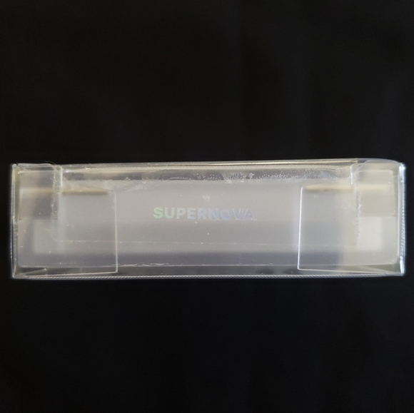 MILK holographic highlighting powder Supernova - Picture 6 of 7